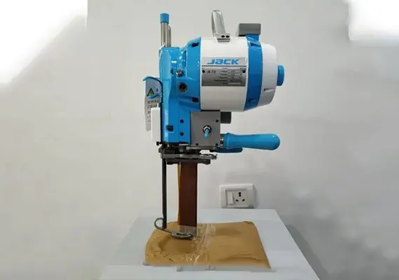 Straight Knife Cutting Machine